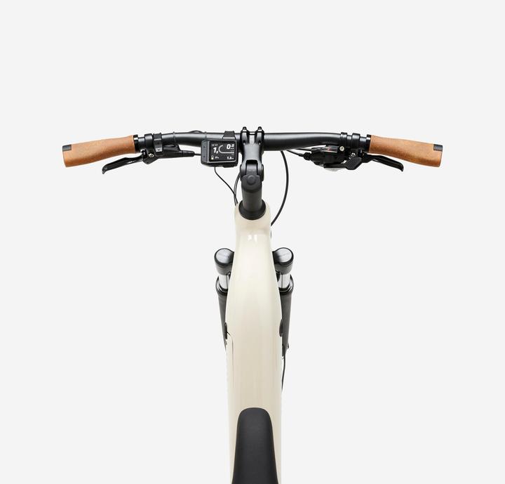 Image du produit Rockrider E-Bike SUV Trekking 28 pouces e-actv 500 LF entrée basse Yamaha beige