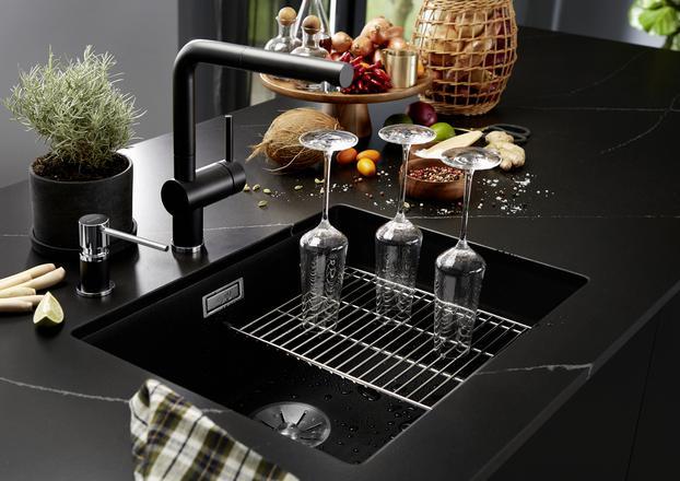 Actual product image Blanco Pelvic grating