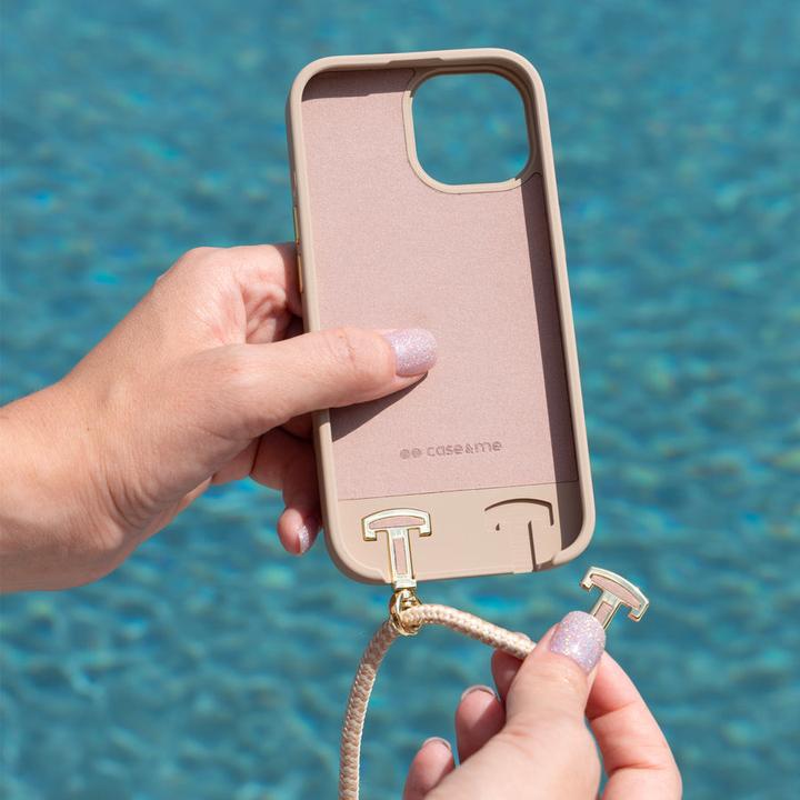 Immagine prodotto Caseme Custodia Lola Cover con tracolla staccabile per iPhone 15 (Apple iPhone 15)