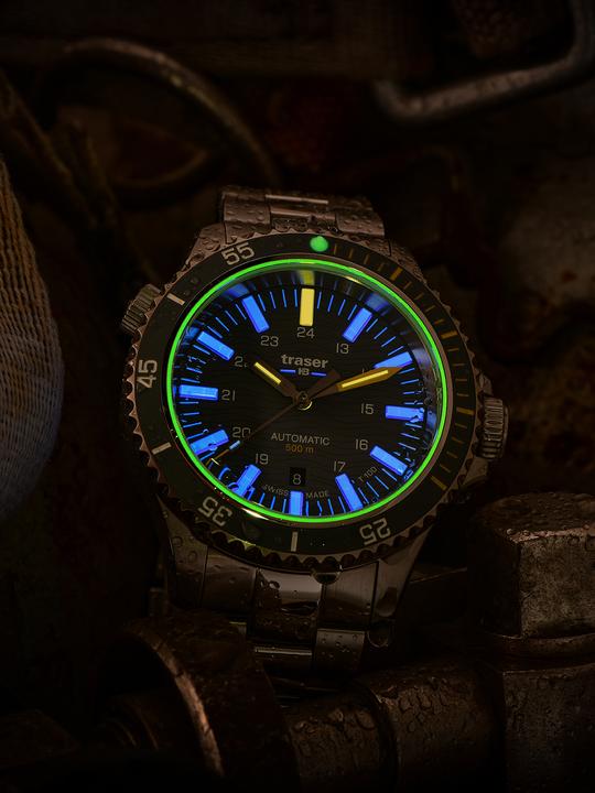 Actual product image Traser H3 110329 P67 Diver Automatic T100 Grey Special Set 46mm 50ATM (46 mm)