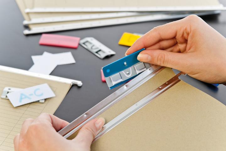 Produktbild Q-Connect Hängemappen Metall-Reiter (1 x)