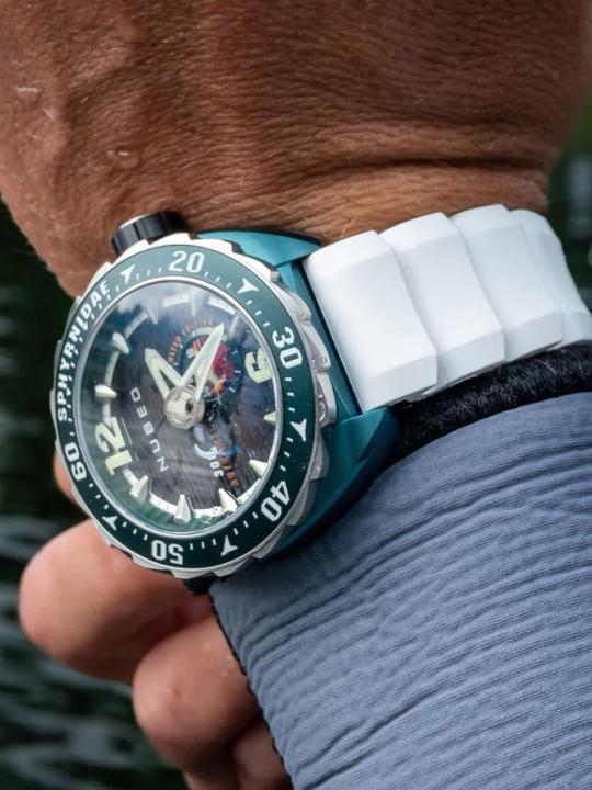 Actual product image Nubeo NB-6092-02 Sphyrnidae Limited (Diving watch)