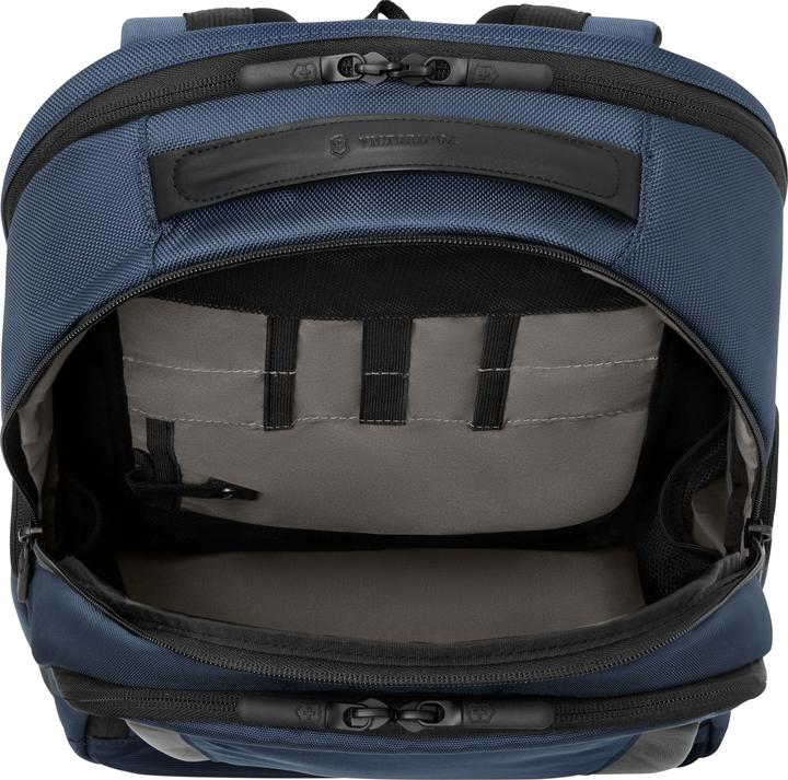 Actual product image Victorinox Altmont Professional, Essential Laptop Backpack, Navy Blue (24 l)