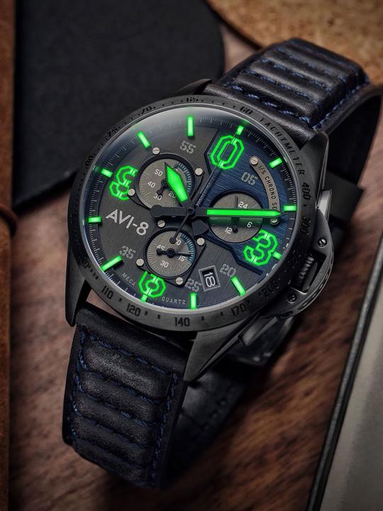 Actual product image AVI-8 AV-4077-04 P-51 Mustang (Chronograph)