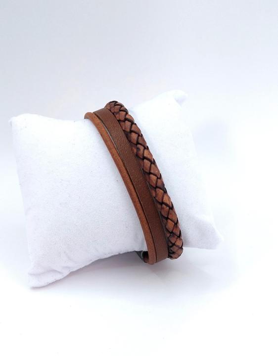 Produktbild Thomss Lederarmband No.20 Unisex Leder Hellbraun & Edelstahlverschluss Matt Umfang 23cm (23 cm, Edelstahl, 100% Leder)