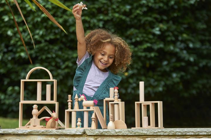 Produktbild TickiT Set mit 10 Verzauberten Märchenfiguren aus Holz