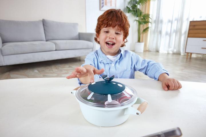 Produktbild Hape Kochset Japanische Nudelsuppe