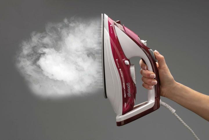 Produktbild Gorenje SIH3000RBC Bügeleisen Dampfbügeleisen Keramik-Bügelsohle (3000 W, 250 g/min)