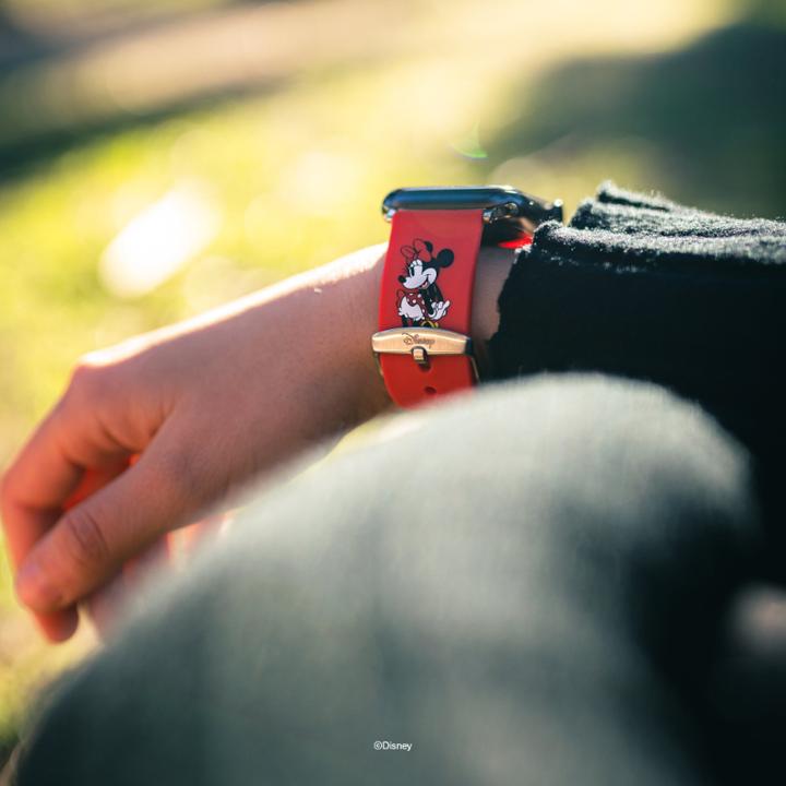 Actual product image Moby Fox Disney bracelet pour smartwatch Minnie Mouse Classic Hearts (Silicone, Apple Watch)