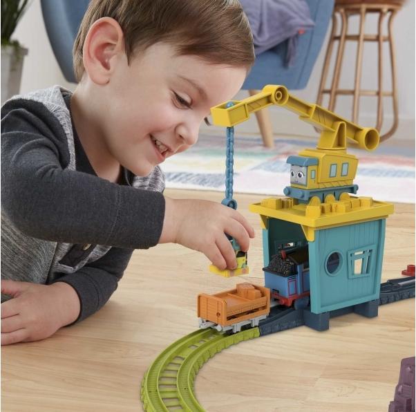 Actual product image Mattel Carly and Sandy Thomas Track