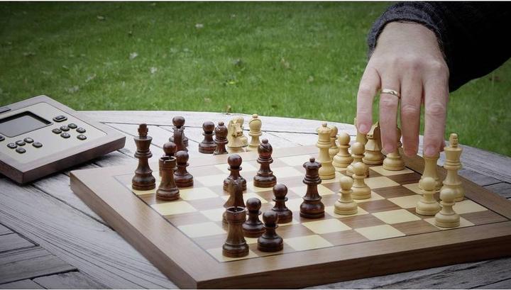 Actual product image Millennium Chess Classics Element