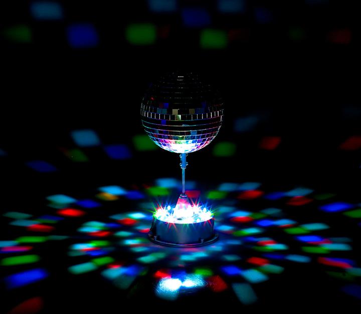 Actual product image Lunartec Self rotating disco ball with base (15 cm)