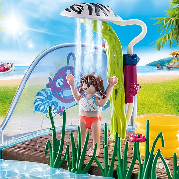 Actual product image Playmobil Small Pool with Water Sprayer (70610, Playmobil Family Fun)