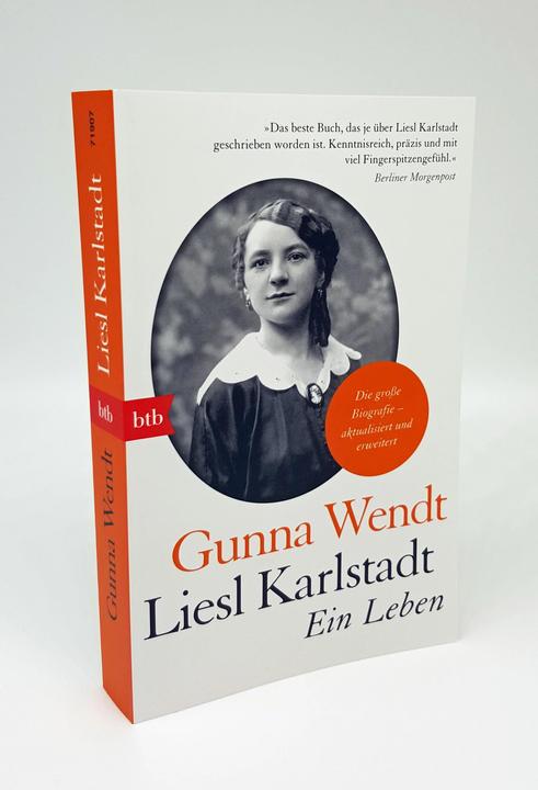 Actual product image Liesl Karlstadt (German, Gunna Wendt, 2019)
