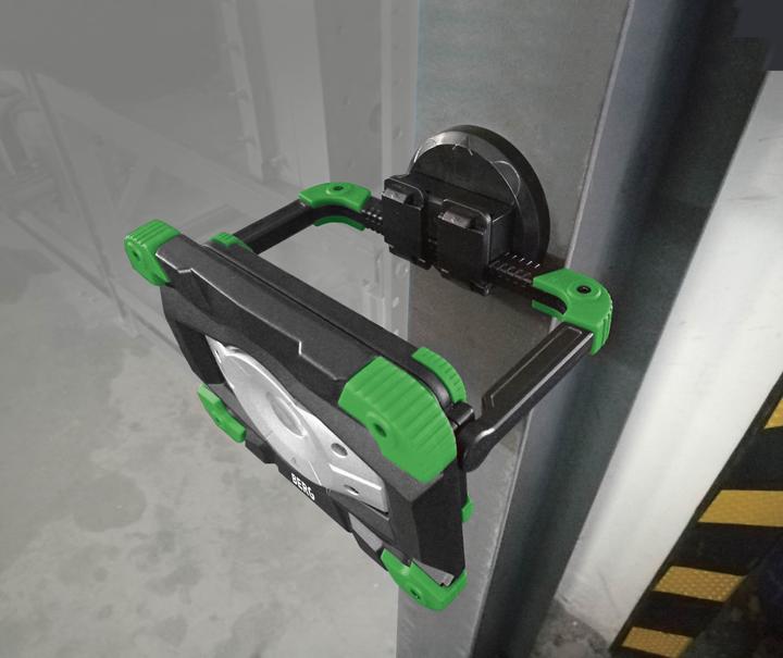 Actual product image Berg BCL POCKET LED 20 BATTERY - IP54 (2000 lm)