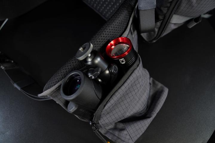Immagine prodotto Vanguard Veo Active 42M (Zaino per fotocamera, 17 l)