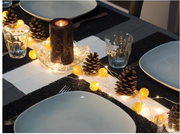 Produktbild Light Creations Microlight LED - verdrillte Kabel - 10 m - 90 LEDs - Warmweiss - transparentes Kabel - 3.6 V (10 m)