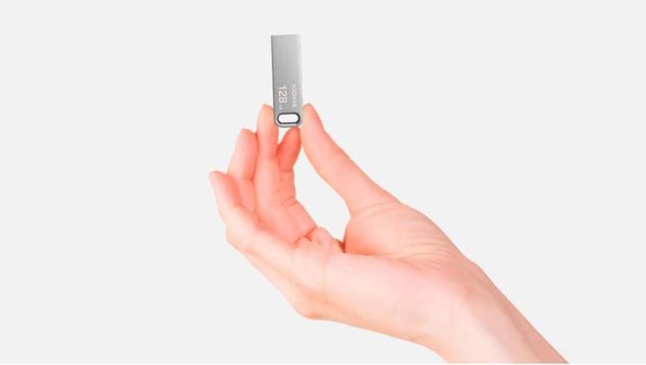 Immagine prodotto Kioxia TransMemory U366 128GB in metallo (128 GB, USB-A, USB 3.2)