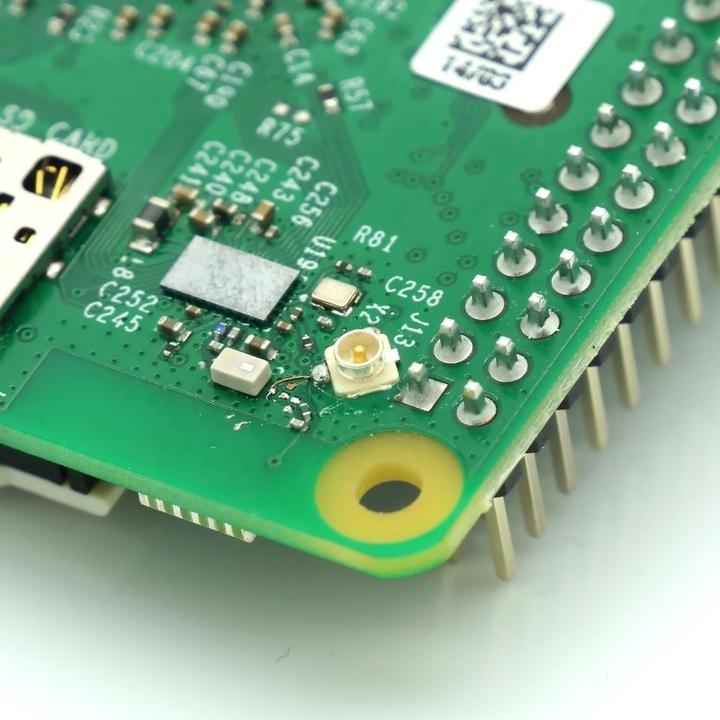 Actual product image Sertronics Raspberry Pi 3 Model B - U.FL