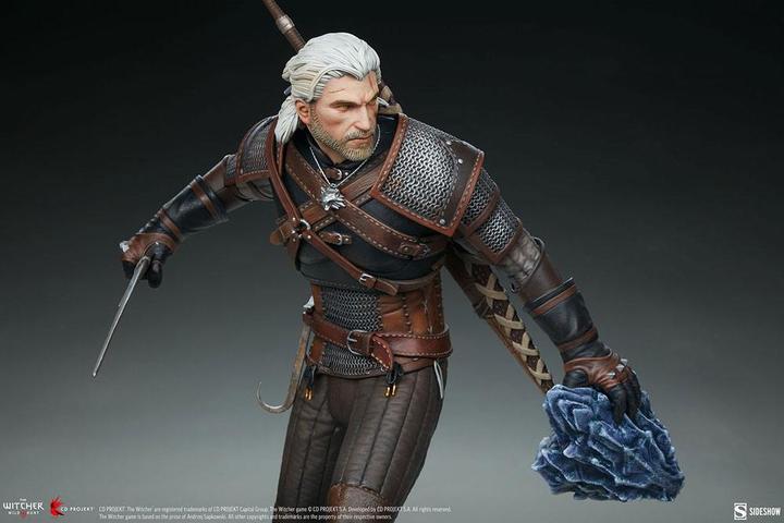 Actual product image Sideshow The Witcher 3: Wild Hunt statuette Geralt 42 cm