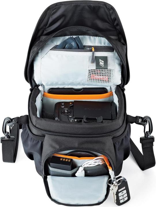 Actual product image Lowepro Nova 140 AW II (Camera shoulder bag, 2.50 l)