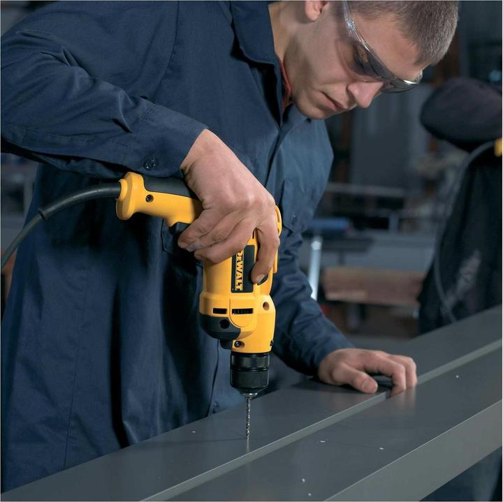 Actual product image DeWalt DWD112S-QS (Electrical connection)