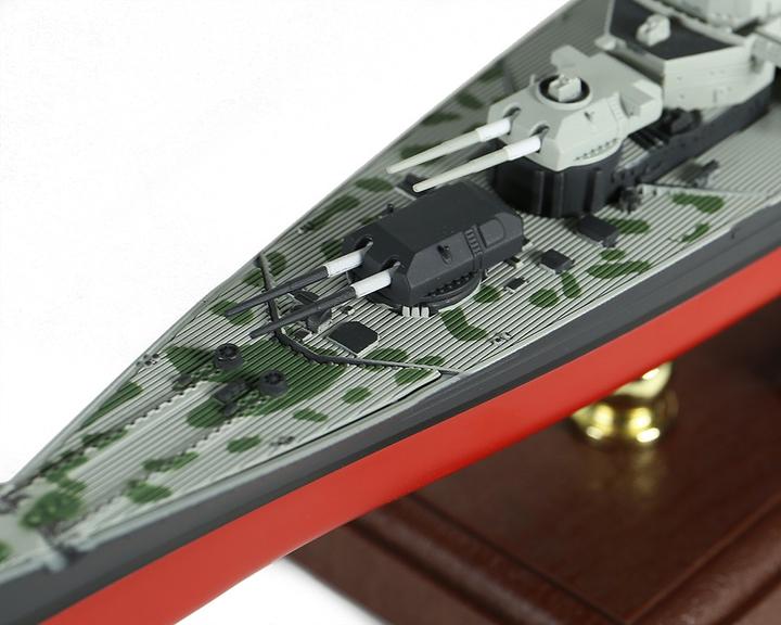 Image du produit Forces of Valor Le cuirassé allemand Tirpitz