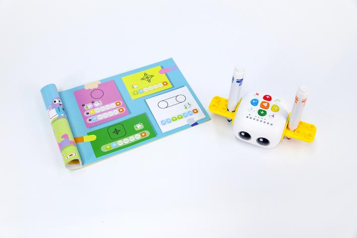 Actual product image MatataLab Matatastudion MINT robot "Tale-Bot Pro" from 3 years - new