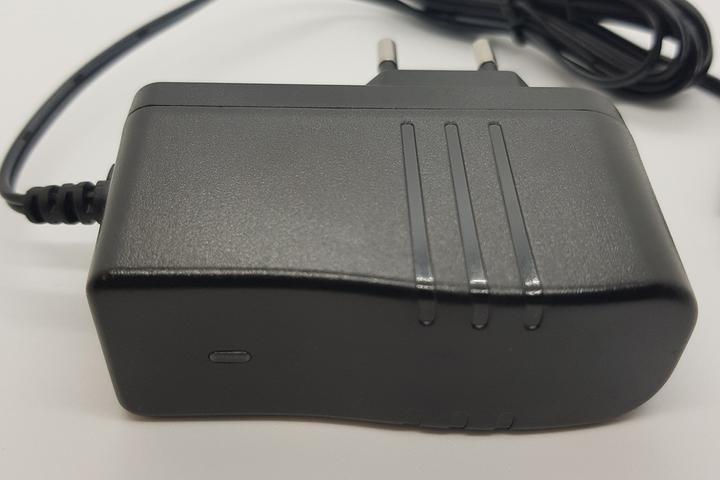 Actual product image Futaba Charger LBC-35D Li-Fe T16SZ/T18SZ
