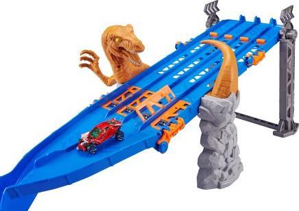 Actual product image Zuru Auto-Track Raptor attack set
