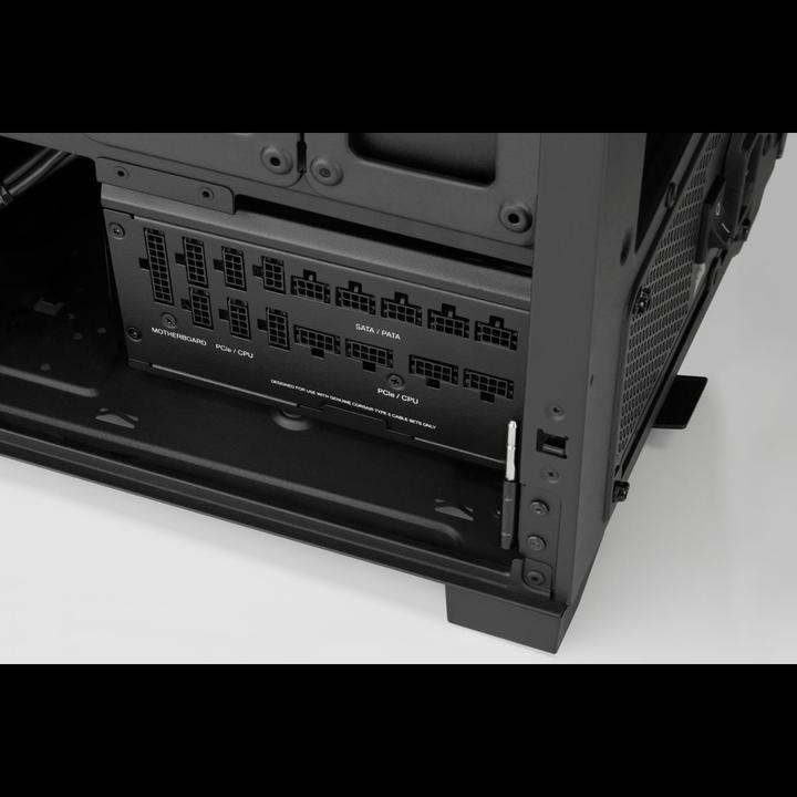 Actual product image Corsair RM1200x SHIFT 80 PLUS Gold (1200 W)