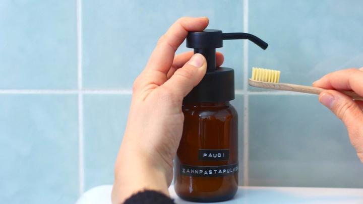 Produktbild Einfach Weniger Zahnpasta Starterset (Pulver und Pumpflasche)
