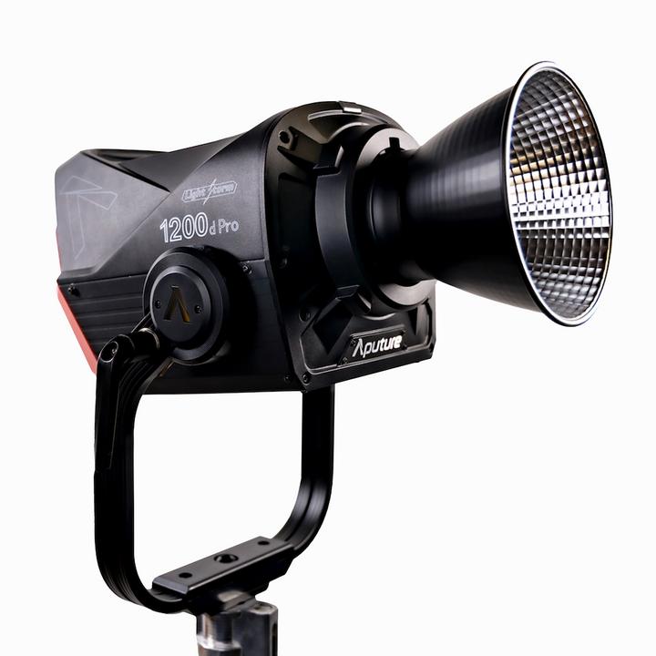 Aputure LS 1200d Pro (Studioleuchte)