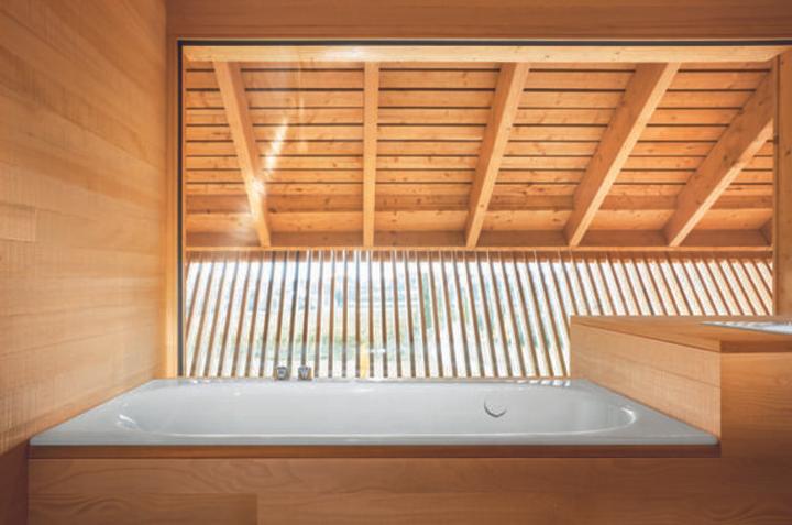 Actual product image Bette Comodo bathtub, 170 x 80 cm, 1643-, lateral overflow at the back (155 l, 170 cm, 80 cm)