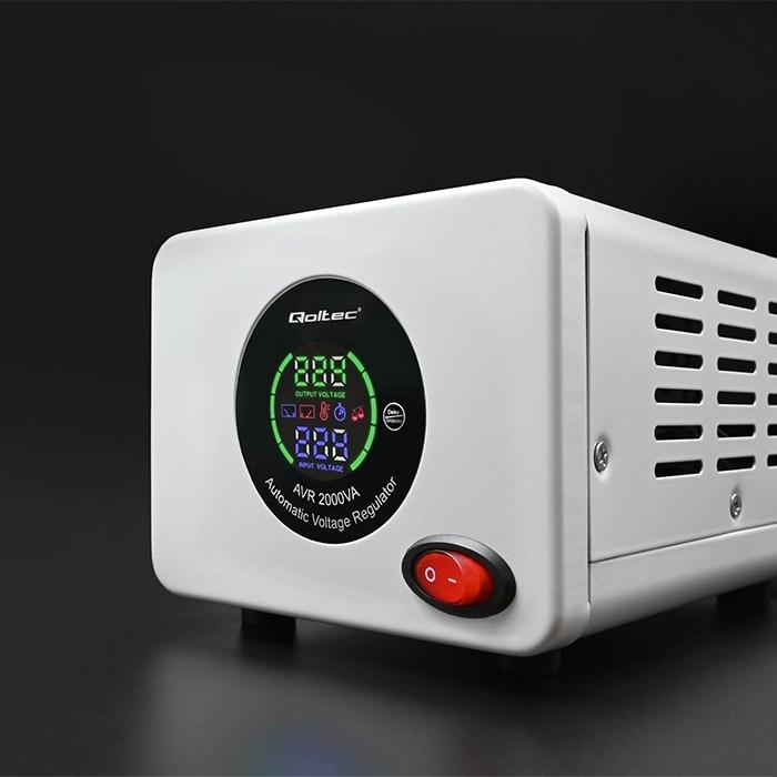 Actual product image Qoltec 50724 Automatyczny stabilizator napięcia AVR 2000VA (2000 VA, 1600 W)
