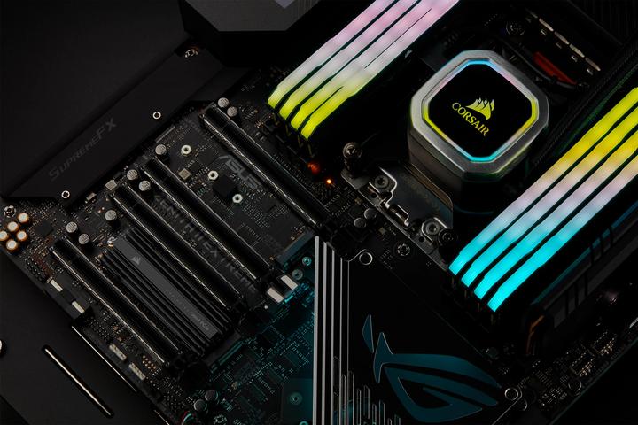 Produktbild Corsair MP600 PRO (1000 GB, M.2 2280)