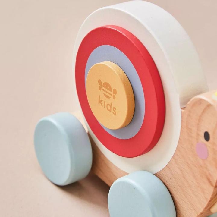 Produktbild Just Bee Kids Holzschnecke zum Ziehen
