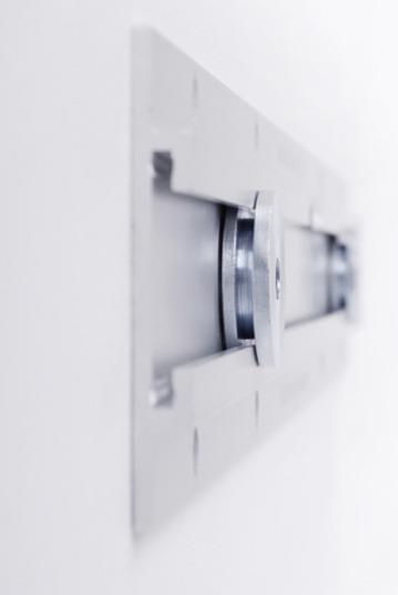 Actual product image Multibrackets M Universal Wallmount Super Slim Silver Small (Wall, 32", 55 kg)