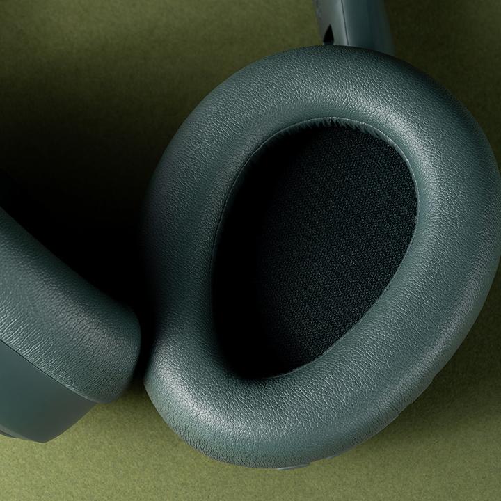 Image du produit JLab Audio JBuds Lux (ANC, 70 h, Sans fil, Filaire)