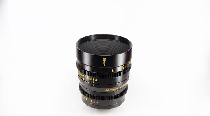 Actual product image Zhongyi Mitakon Fixed focal length Speedmaster 35 mm T1 Cine (Micro Four Thirds, Micro Four Thirds)