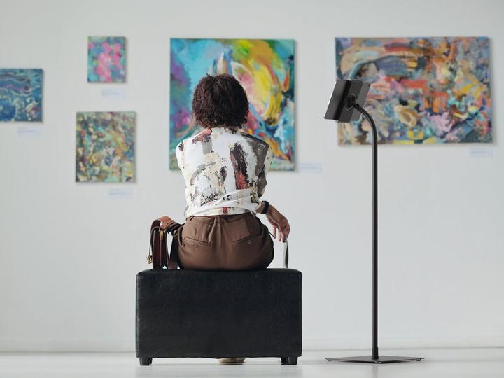 Actual product image Durable TOUGH FLOOR tablet holder 7-13"/-8mm/fully moveable/black
