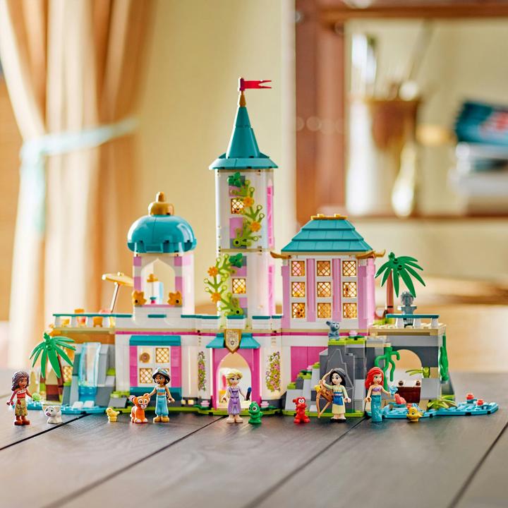 Actual product image LEGO Prinzessinnenschloss mit Haustieren (43267, LEGO Disney)