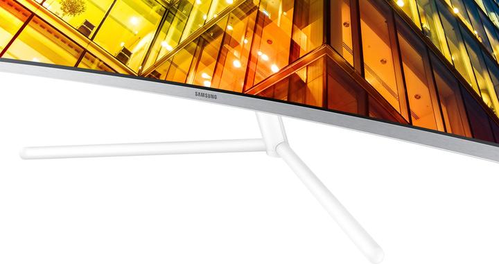 Image du produit Samsung U32R591CWR (3840 x 2160 pixels, 32")