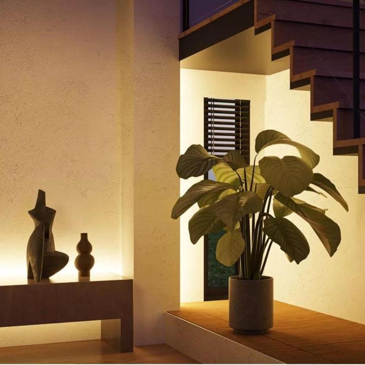 Immagine prodotto Philips Hue Lightstrip Solo (RGBW, 300 cm, Interno)