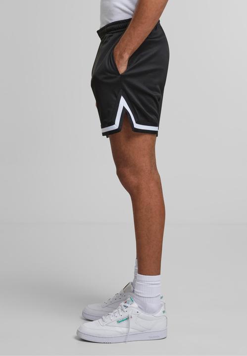 Actual product image Urban Classics Short Basketball Shorts - 142649 (L)