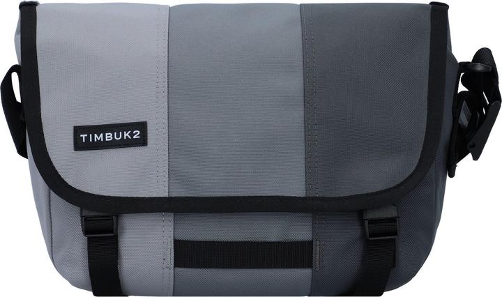 Actual product image Guess Giully Schultertasche 26 cm (2 l)