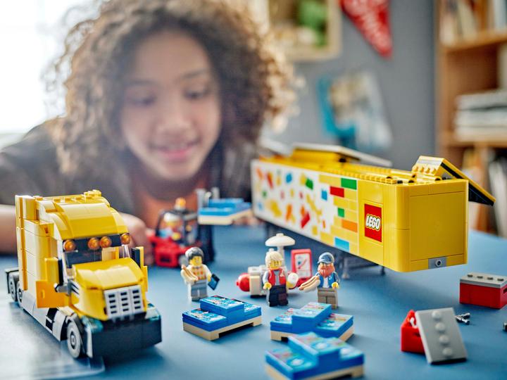 Actual product image LEGO Truck (60440, LEGO City)