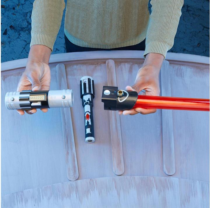 Image du produit Hasbro Lightsaber Forge Dark Vador