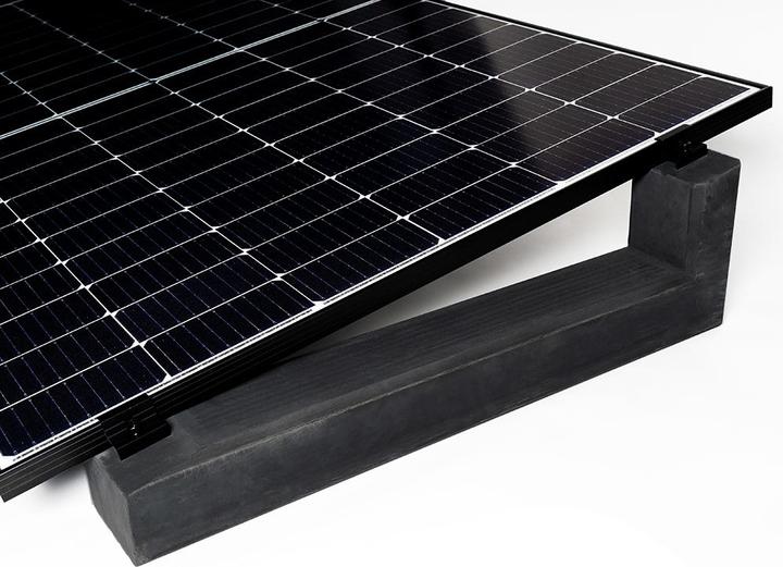 Actual product image Wattstone East-west PV elevation flat roof for 6 solar modules 15° concrete base black building protection mat