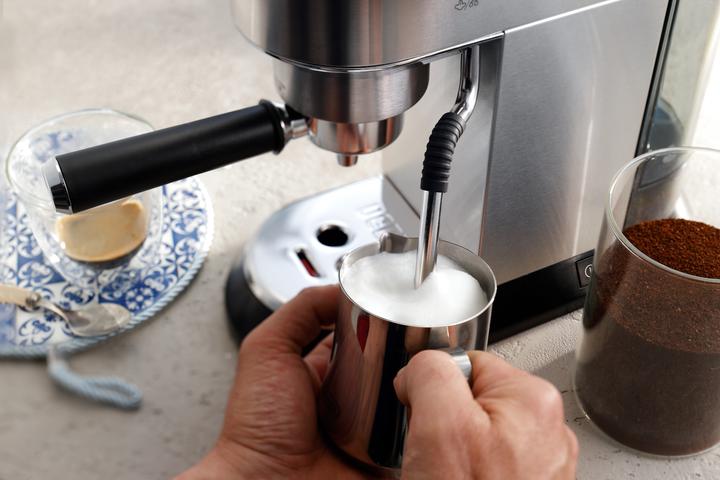 Productafbeelding De'Longhi Dedica Arte EC885.M